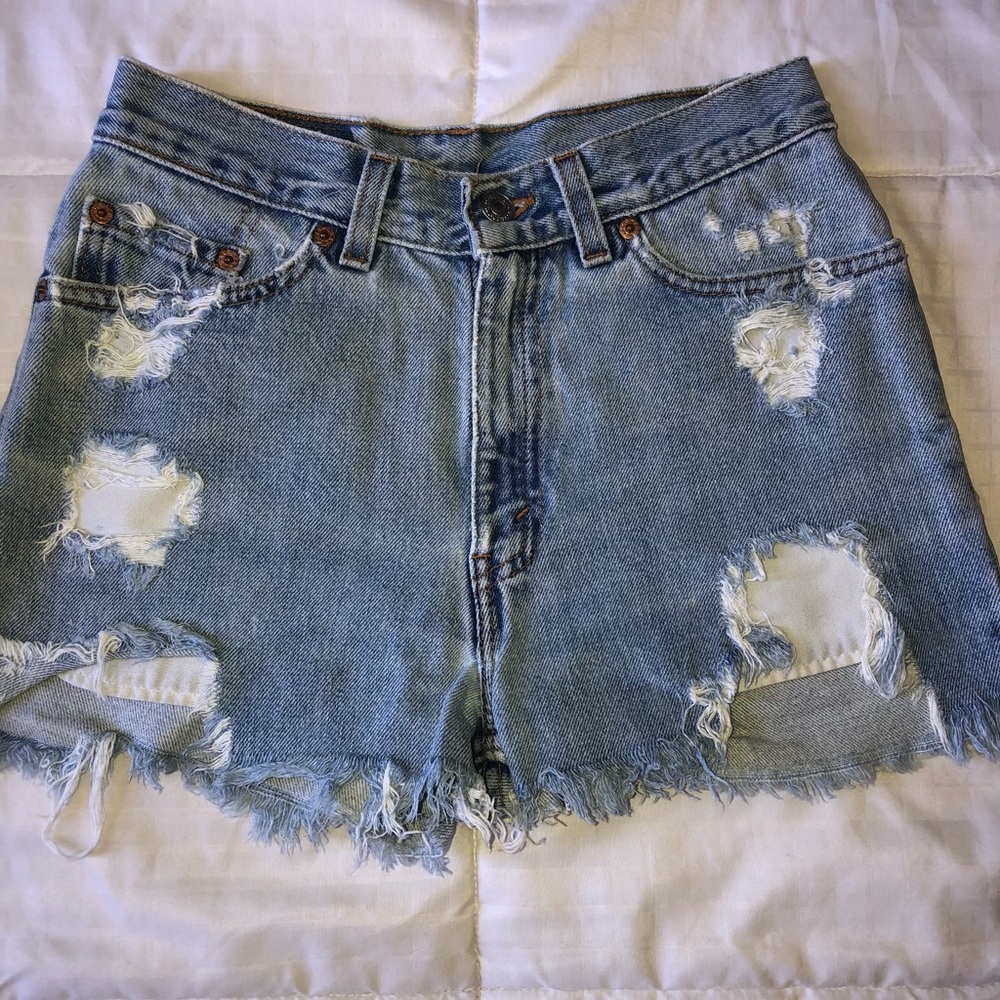 Vintage Levi’s cutoffs